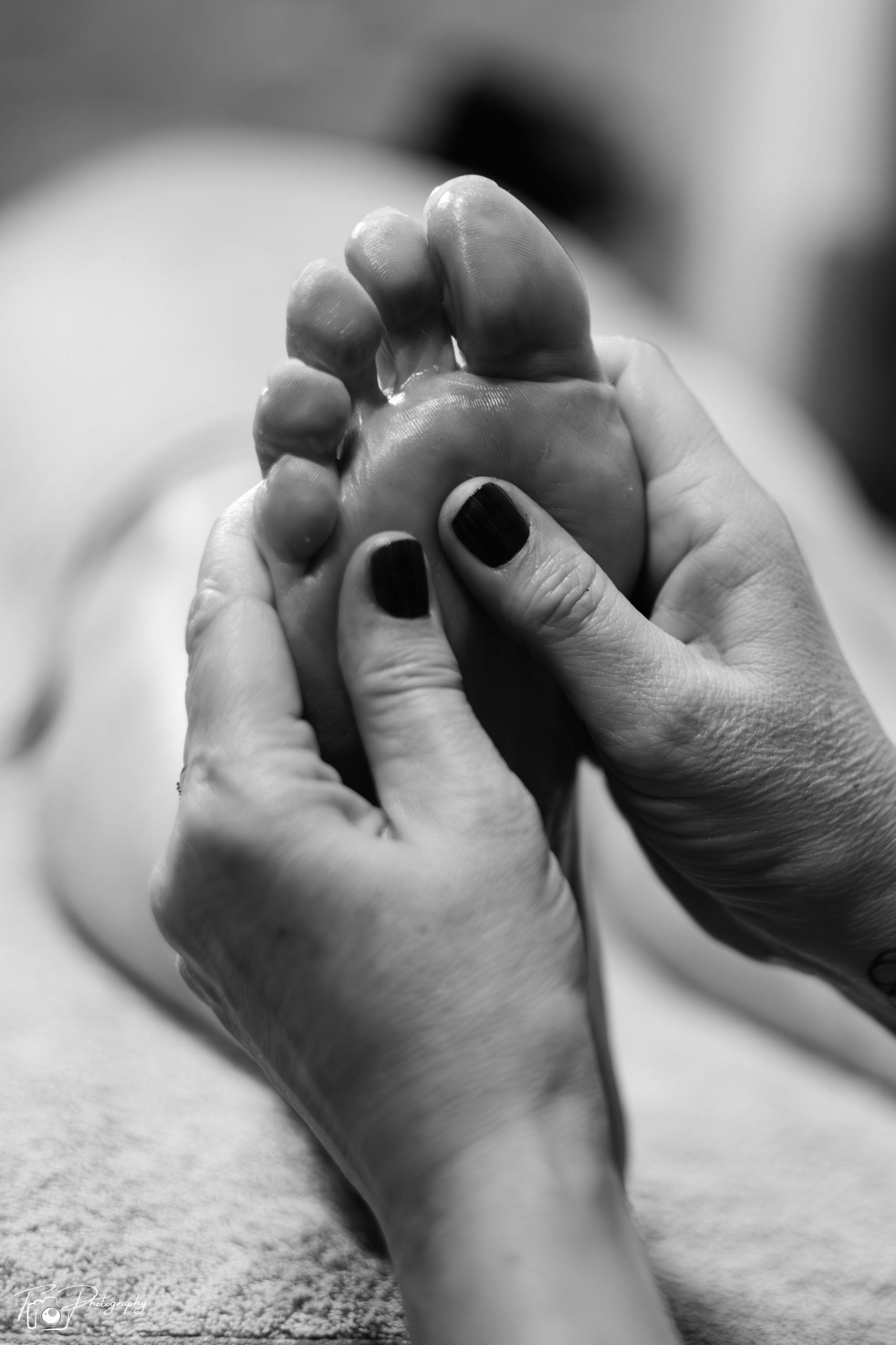 Séance de réflexologie plantaire à Perpignan – stimulation des zones réflexes du pied